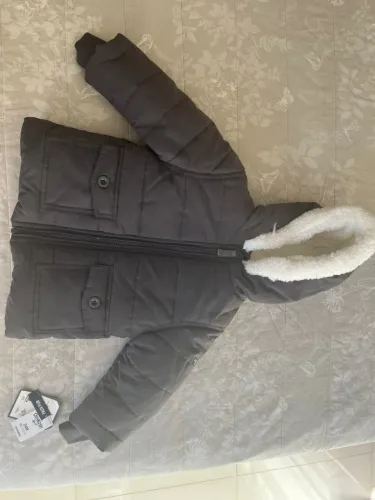 Casaco de neve importado Carters - Oshkosh - bebê 24 meses