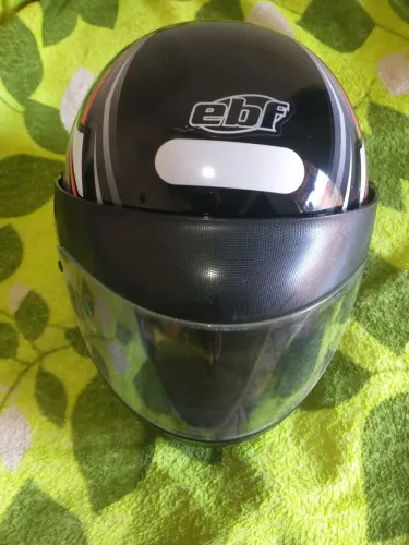 Capacete