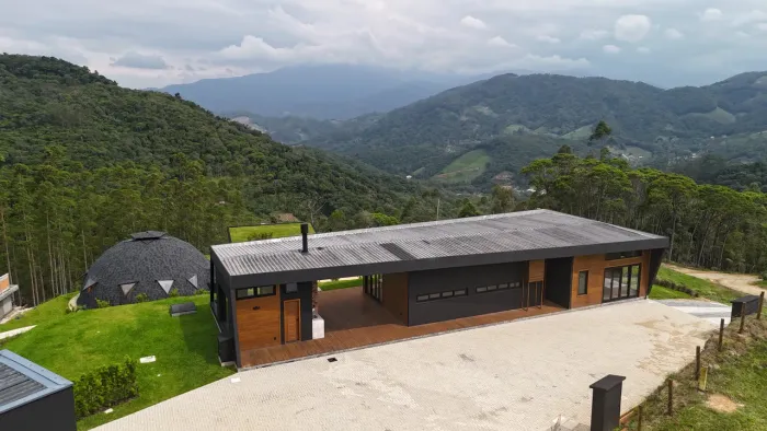 Sítio 3 ha com 4 casas + Domo para Eventos | 43 km de Florianópolis | Águas Mornas