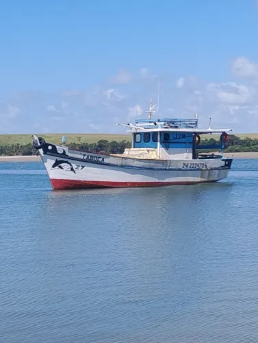  Barco de Pesca