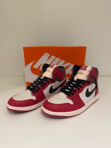 Air Jordan 1 High Chicago Lost and Found