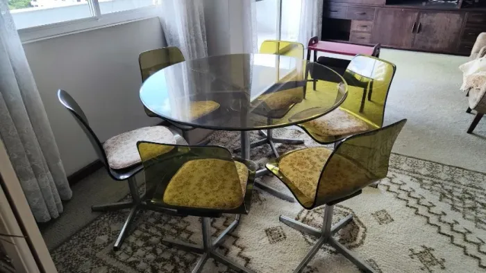 MESA DE ACRILICO - DECADA 1970