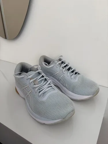 Tênis Asics Gel Sparta 2 - usado