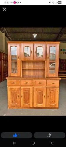 Armário de cozinha de angelim