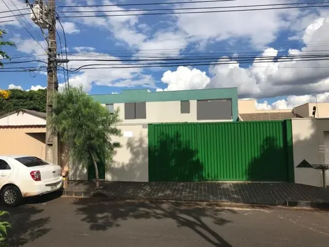 Comercial Galpão em Uberlândia
