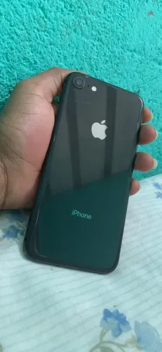 iPhone 8