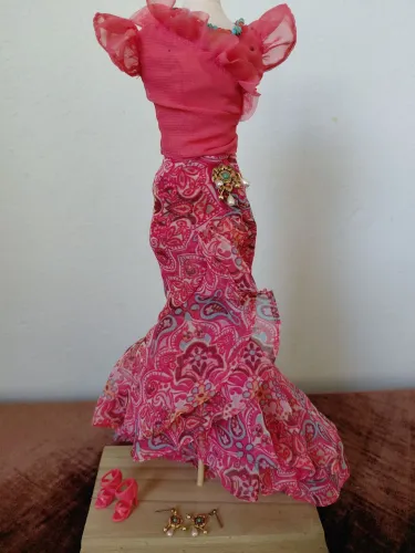 Vestido e acessórios da barbie collector Glamour Bohemian