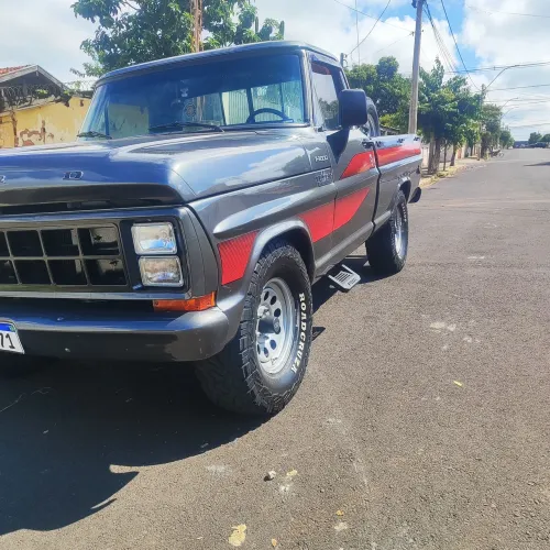Ford F-1000 Super Diesel / Super Diesel Turbo 1990