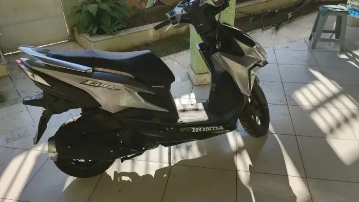 Honda Elite, pouquíssimo rodada