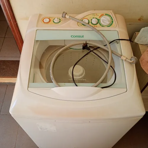 Máquina de Lavar Consul Super Cargo 8kg c/defeito. Dá p/consertar. Serve p/retirar peças.