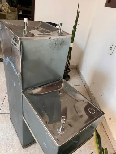 PARA SAIR HOJE! O Primeiro leva! Bebedouro Industrial Conjugado Libell Inox - Refrigerado