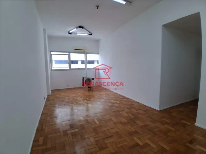 Sala comercial para aluguel no Centro do Rio.