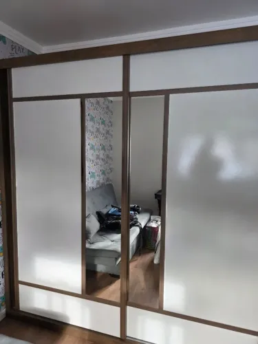Guarda-Roupa Casal Europa Triunfo Flex 2 Portas de Correr com Espelho 6 Gavetas Internas M