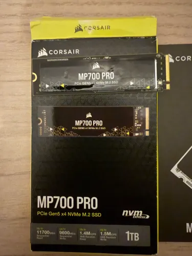 SSD Corsair MP700 Pro, 1TB, M.2 NVMe, Leitura 11700MB/s e Gravação 9600MB/s