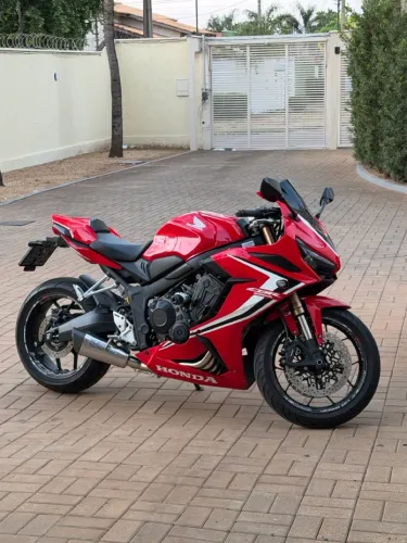 Honda CBR 650R 2021 ? Impecável + Acessórios Premium + Peças Originais
