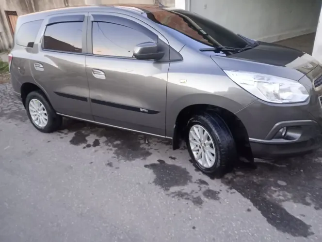 Chevrolet Spin LT 1.8 8V Econo.flex 5P Mec. 2013