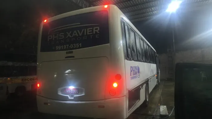 Ônibus comil 
