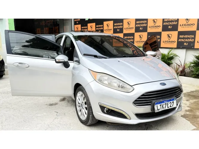 Ford Fiesta Sedan Titanium Plus 1.6 Powershift 2017