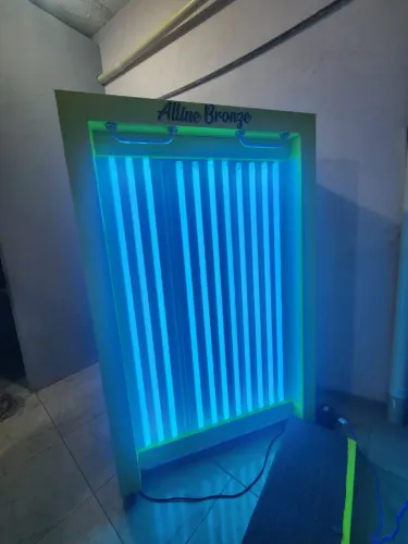 Cabine de bronze seminova usada pouquíssima vezes funcionando perfeitamente 