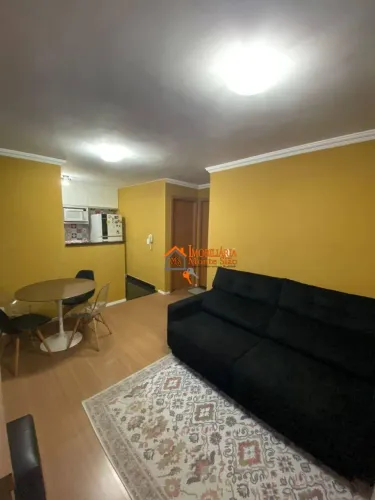 Apartamento com 2 dormitórios à venda, 47 m² por R$ 270.000,00 - Água Chata - Guarulhos/SP