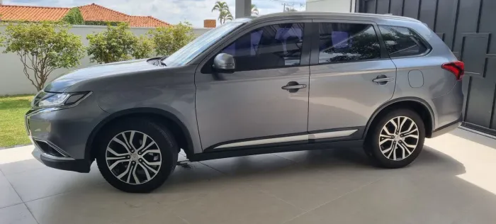 Mitsubishi Outlander Comfort 2.0 16V Aut. 2018