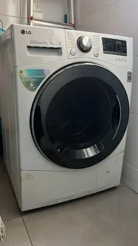 Lavadora LG (Lava e seca) Modelo WD1412RTB - Capacidade 10,2kg