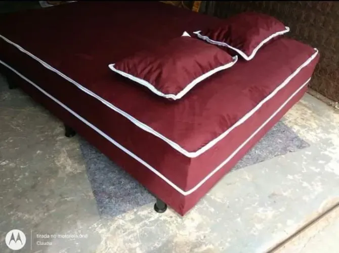 Cama box casal bem confortável 