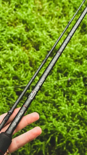 Vara de pesca 25 Anos Saint edição limitada
