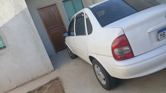 Chevrolet Corsa Sedan Super Milenium 1.0 MPFI 16V 2002