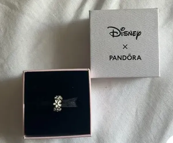 Berloque de flores - Pandora (coleção com a disney)