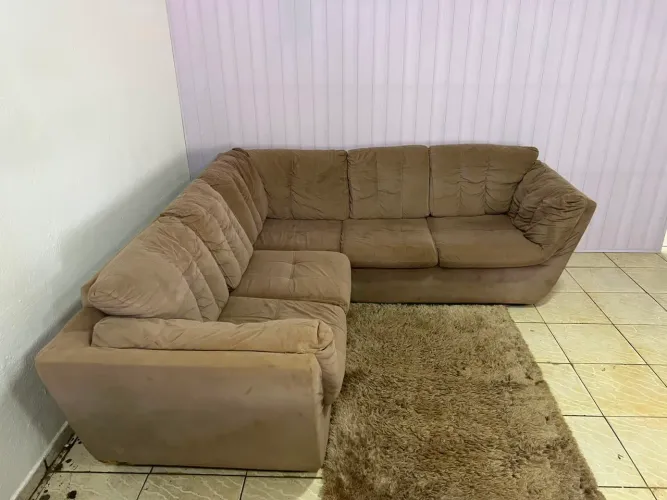 Sofá de canto usado em bom estado medidas 2.30 por 2.25 ((ENTREGO GRATIS))