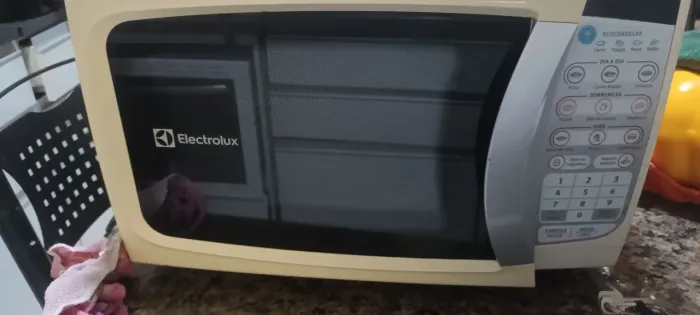Micro-ondas 20 litros