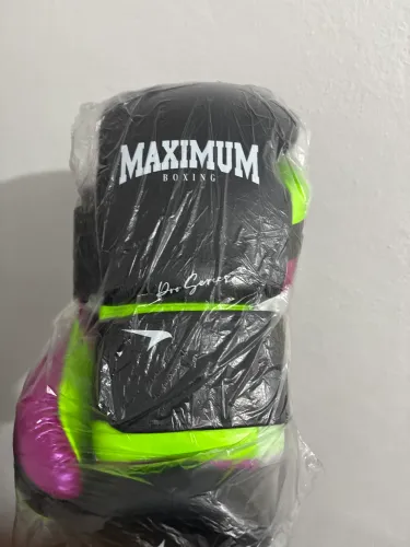 Vende- se luva de boxe e bandagem da maximum