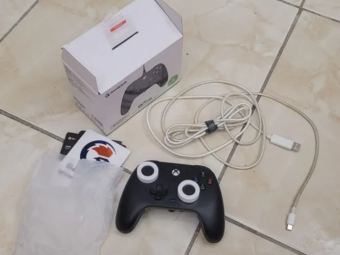 Controle de Xbox Gamesir G7 HE