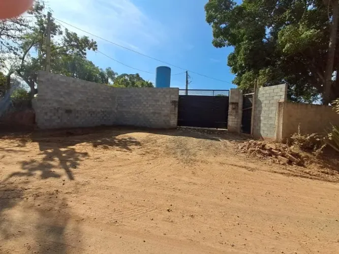 CHÁCARA À VENDA - CONDOMÍNIO FECHADO | LIMEIRA/SP - BAIRRO DOS FRADES Se você procura tran