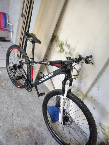 Bicicleta OGGi Hacker aro 24 