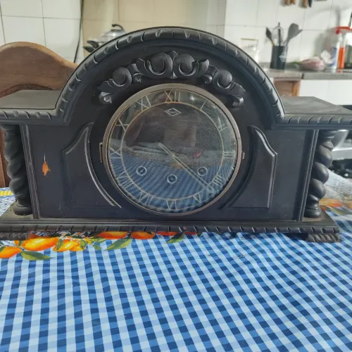 Relógio Antigo De Mesa Carrilhão Sorel - Caixa Em Madeira Entalhada