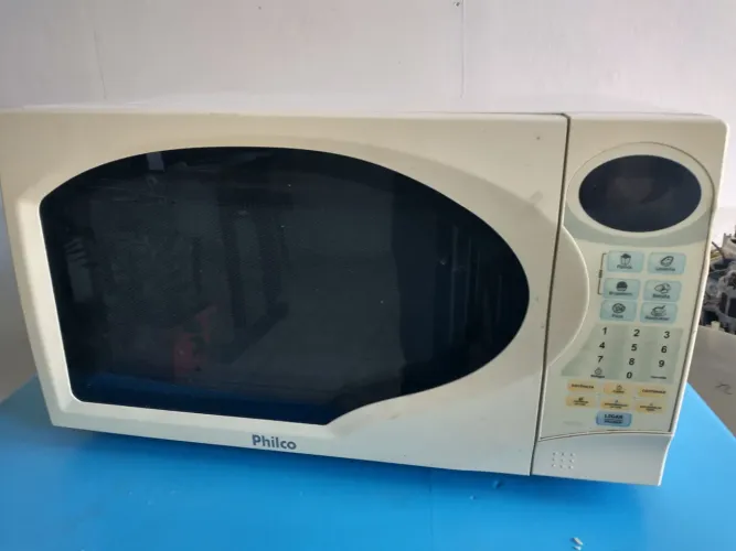 Microondas funcionando 130,00