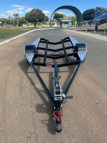 Reboque p/ Jet Ski confort criado para acompanhar o ritmo profissional