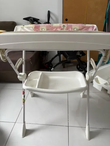 Trocador com banheira Burigotto