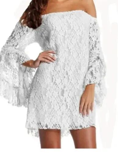Vestido branco de renda novo