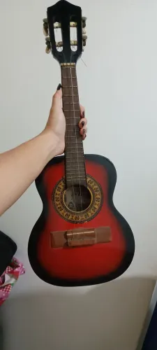 Cavaquinho semi novo