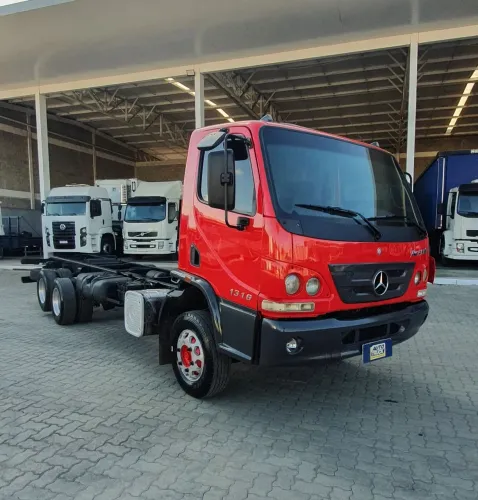 Mb accelo 1316 6x2 Ano 2020 no chassi extra !!!