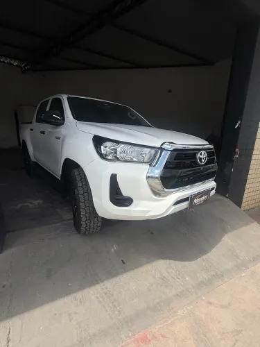 Toyota Hilux CD 4X4 2.8 Diesel Mec. 2024