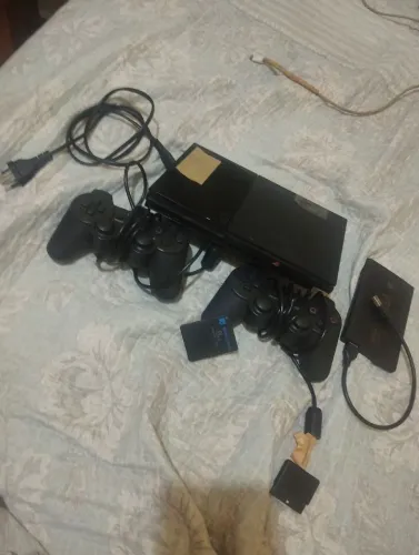 Play 2 funcionando normal 1000 jogos 2 controles 1 memori card todo completo