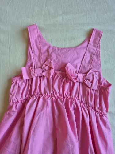 Vestido rosa tamanho 14 anos