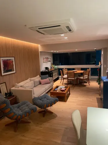 Boa Viagem, 4 Qts+Dependnecia, suite, Varanda Avançada, 150m², Reformado, Lindo, Armários,