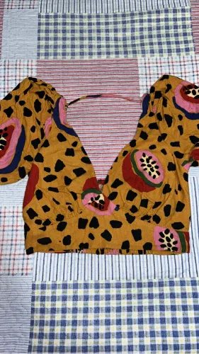 Blusa cropped farm