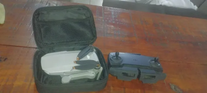 Drone DJI Mini SE - Excelente Estado, Pronto para Voar