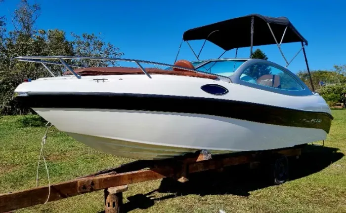 FS 210 Cabinada Yamaha Four Stroke 115hp 4 T 2004 - Carreta